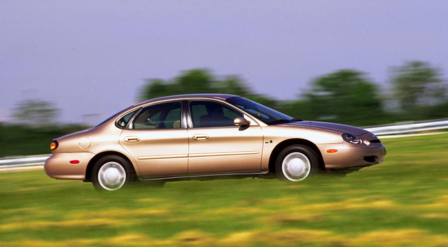  Ford Taurus 1996 года  (фото 9 из 16)